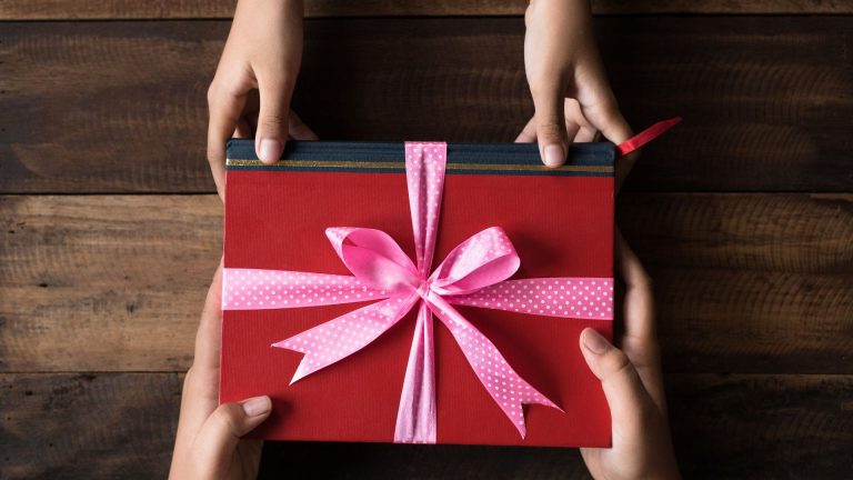 How To Choose The Perfect Gift For Your Teacher